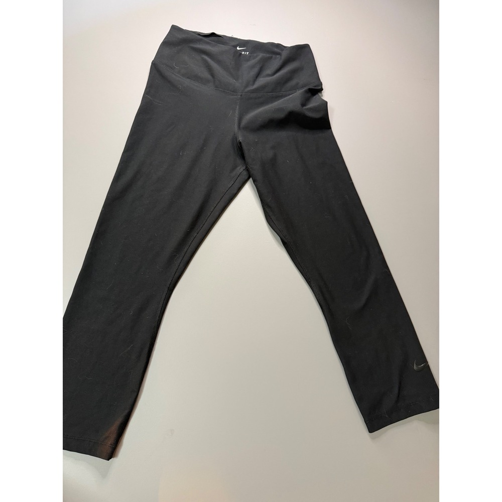 Nike One Legend Dri-FIT Womens Black Cropped Leggings Size M Yoga Gym. KK5